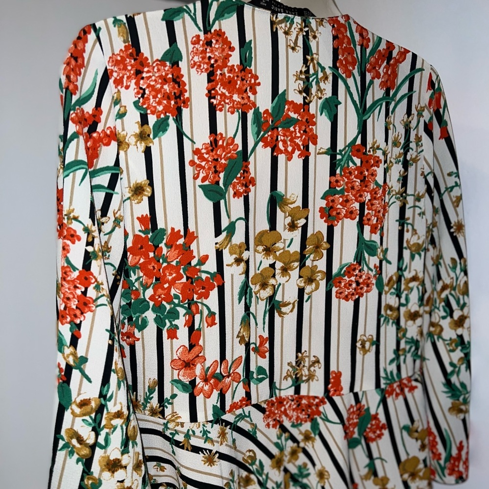 Zara Floral Striped Flowy Ruffled Tied Blouse - Picture 6 of 6